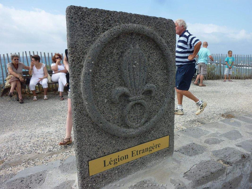 AGDE 2012 COMMEMORATION DU DEBARQUEMENT DU 15 AOUT 1944   (21).JPG